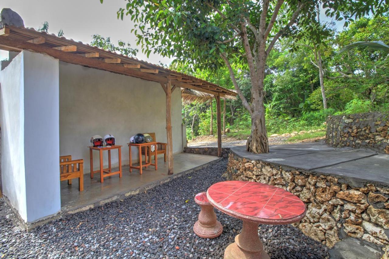 Kira Homestay Lembongan Exterior photo